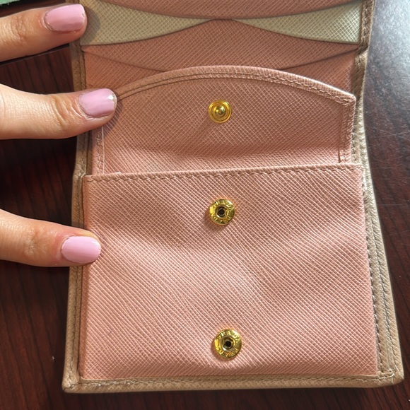 Prada Wallet - Picture 12 of 12